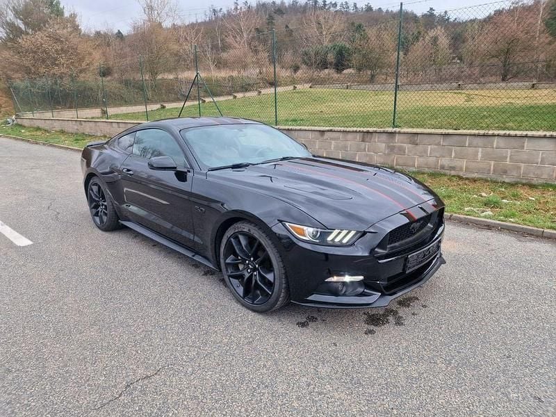 Gebraucht Ford Mustang GT 421 PS (309 kW) 2015 Schwarz