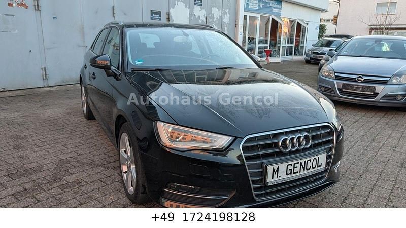 Gebraucht Audi A3 Sportback Ambition 105 PS (77 kW) 2013 Schwarz Kleinwagen