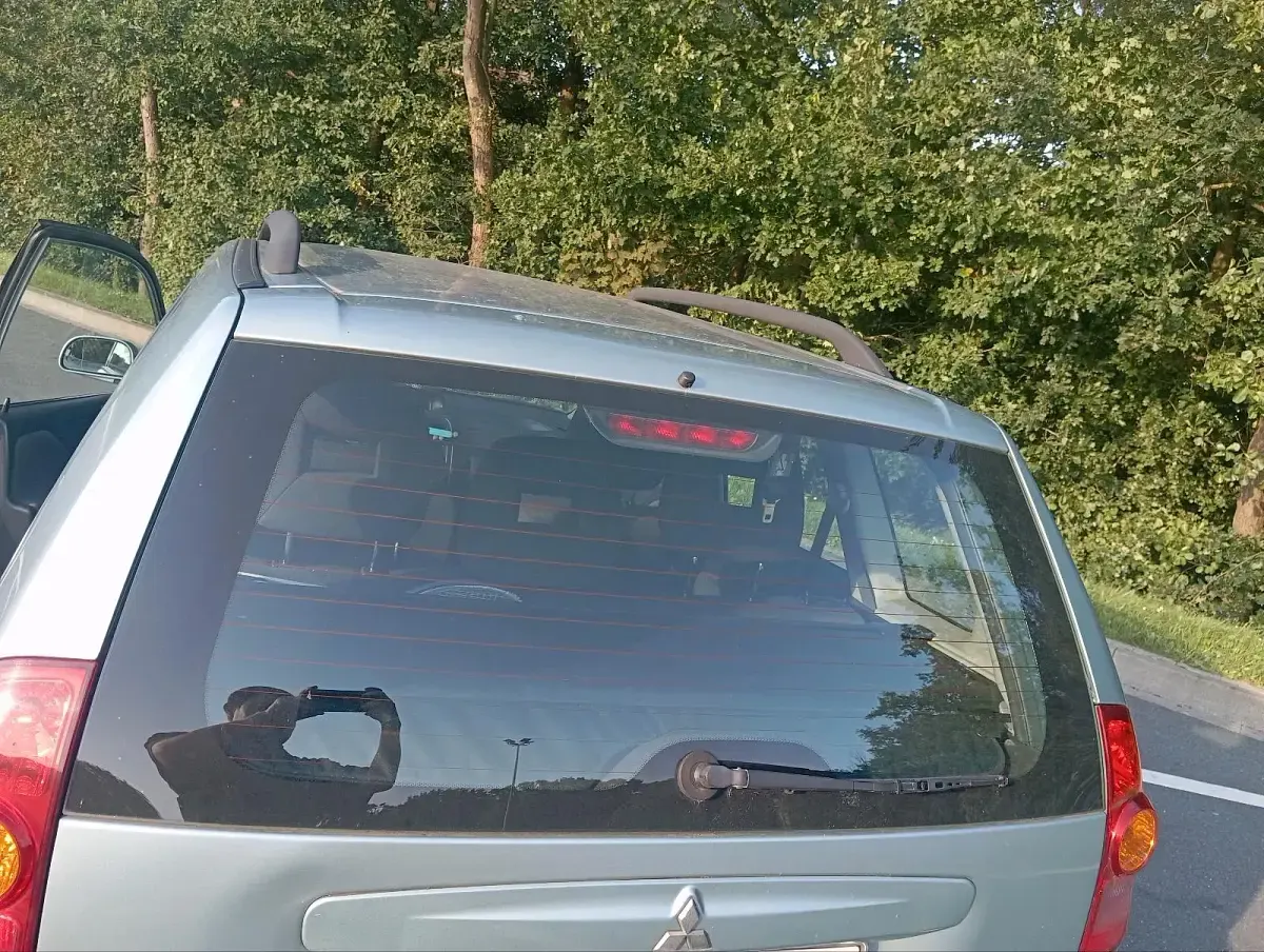 Gebraucht Mitsubishi Space Star 98 PS (72 kW) 2004 Beige Van / Kleinbus