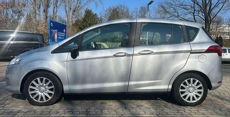 Gebraucht Ford B-MAX Trend 105 PS (77 kW) 2017 Polarsilber metallic Van / Kleinbus