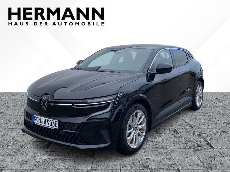 Black pearlschwarz metallic ( Gebraucht 2023 Renault Mégane Techno Limousine | 30.537 € (Fairer Preis) - Bild 1/4