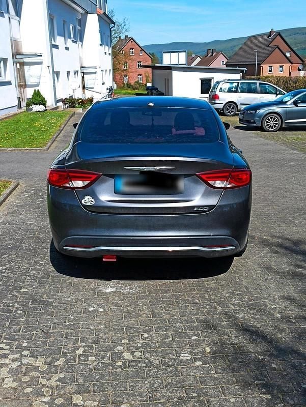 Second-hand Chrysler 200 184 CP (135 kW) 2015 Gri Berlinǎ