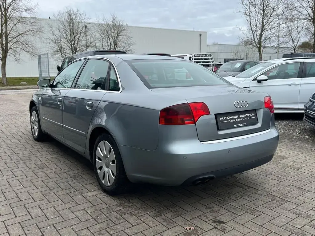 Gebraucht Audi A4 Comfort 116 PS (85 kW) 2005 Grau Limousine