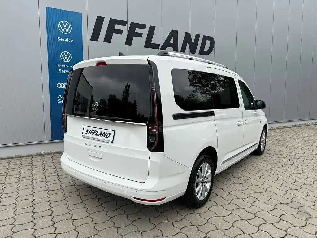 Gebraucht VW Caddy Maxi Style 122 PS (89 kW) 2022 Candyweiß Van / Kleinbus