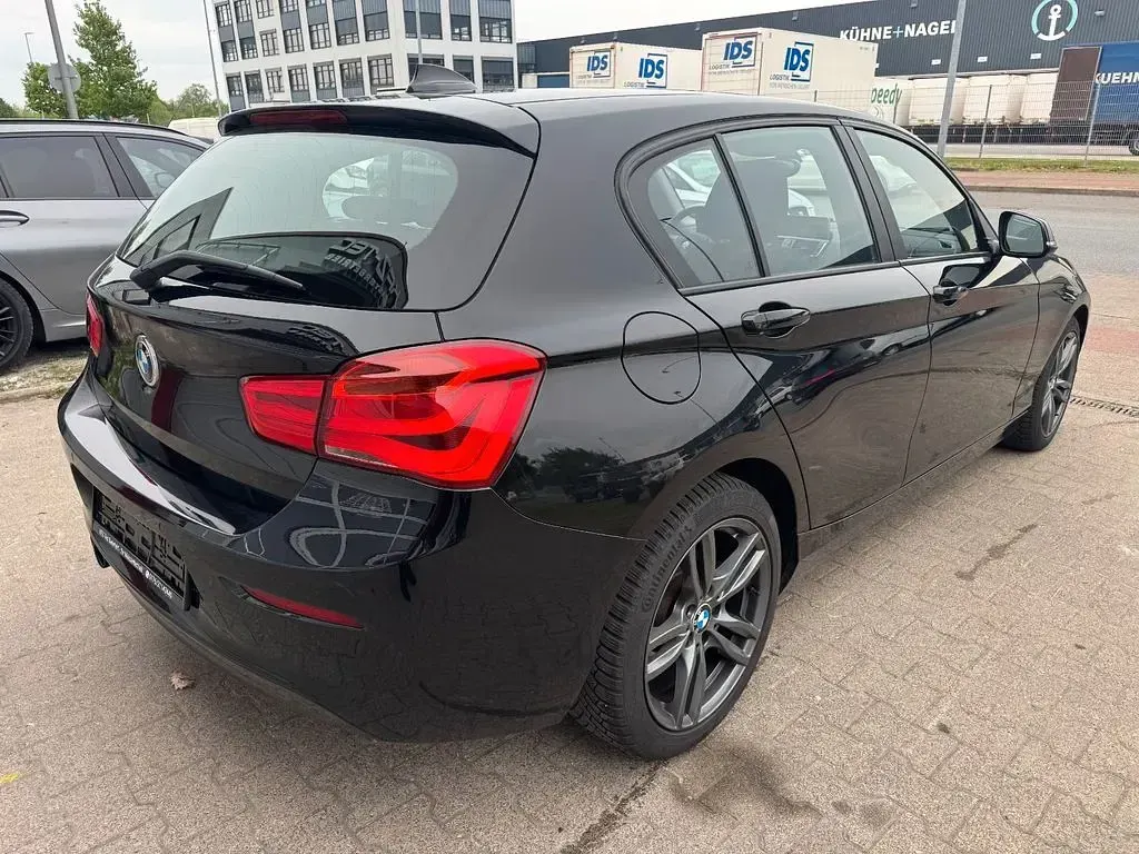 Używany BMW 120 Advantage 184 KM (135 kW) 2017 Czarny Hatchback