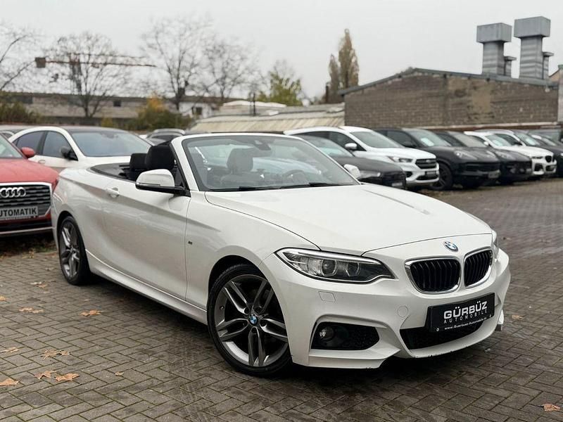 Weiß Gebraucht 2015 BMW 220 M Sport Cabrio | 13.600 € (Fairer Preis) - Bild 1/4