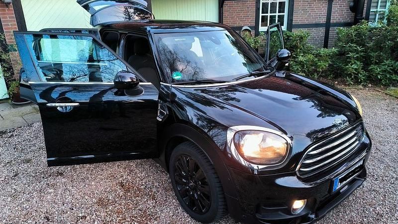 Gebraucht Mini One Countryman 102 PS (75 kW) 2018 Schwarz SUV