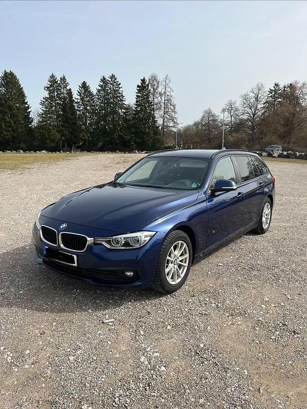 Gebraucht BMW 320 190 PS (139 kW) 2017 Blau Kombi