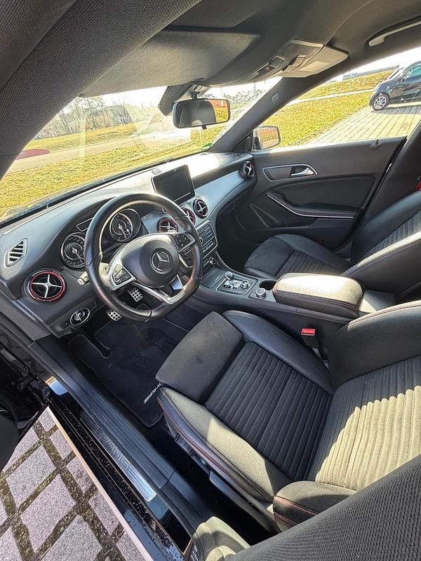 Gebraucht Mercedes CLA45 AMG AMG 381 PS (280 kW) 2015 Limousine