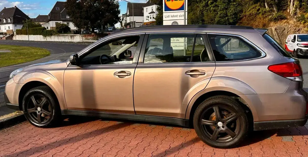 Gebraucht Subaru Outback 150 PS (110 kW) 2013 Andere farben Kombi