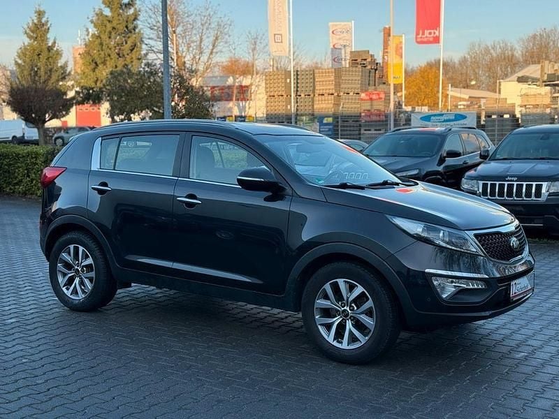 Grau Gebraucht 2015 Kia Sportage SUV | 11.900 € (Guter Preis) - Bild 1/2
