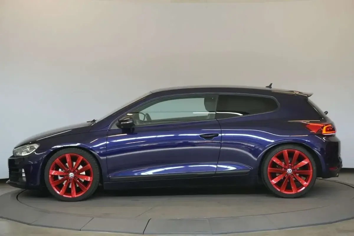 Gebraucht VW Scirocco R-line 220 PS (161 kW) 2014 Violett Coupé