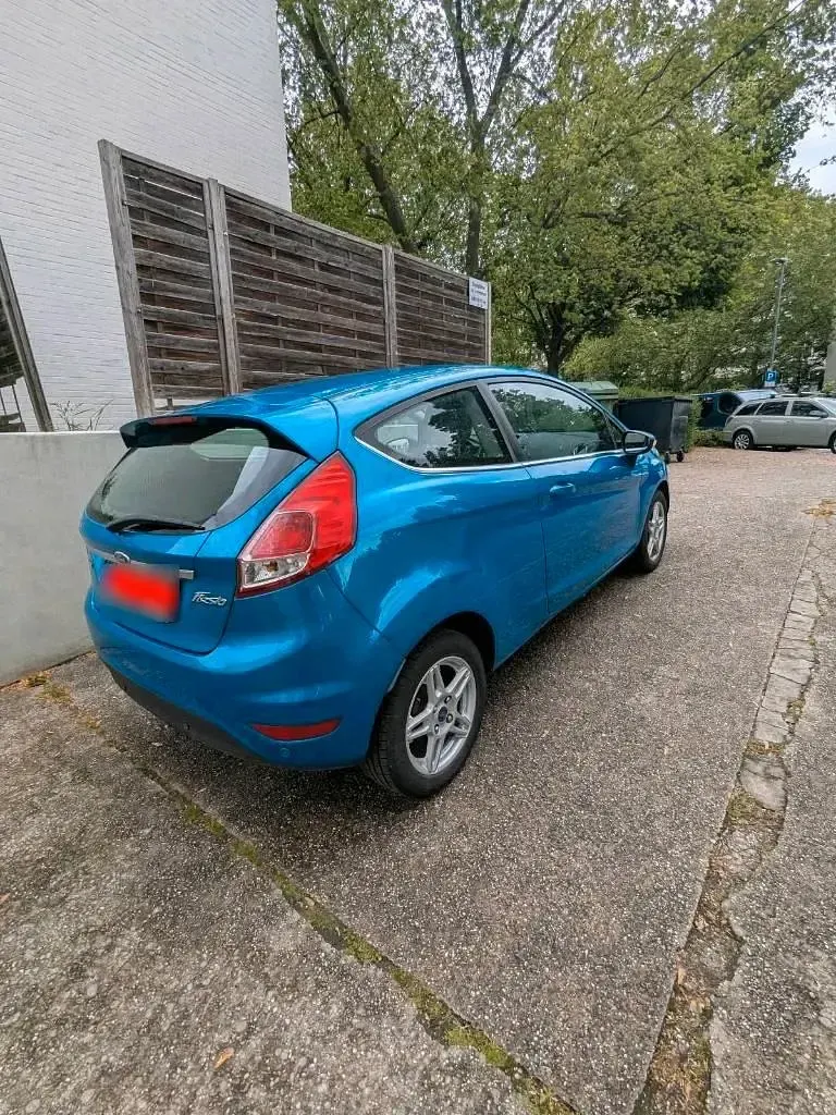 Gebraucht Ford Fiesta 2013 Blau Coupé