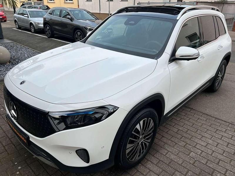 Polarweiß Gebraucht 2025 Mercedes EQB250 SUV | 34.990 € (Superpreis) - Bild 1/4