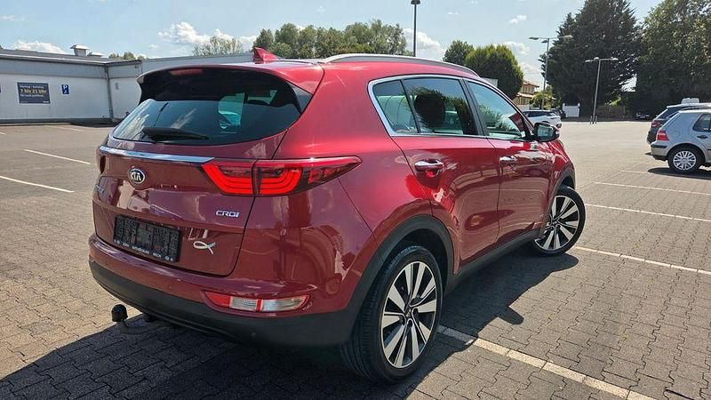 Rot Gebraucht 2018 Kia Sportage 2 SUV | 14.500 € (Guter Preis) - Bild 1/4