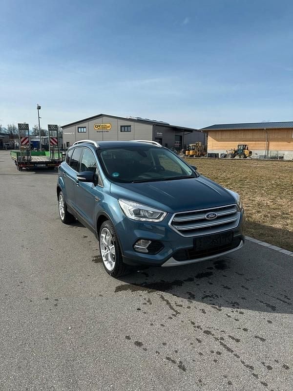 Second-hand Ford Kuga 150 CP (110 kW) 2019 Albastru SUV