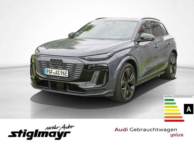 Grau Gebraucht 2025 Audi Q6 e-tron Sport SUV | 88.880 € (Teuer) - Bild 1/4