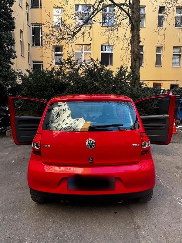 Gebraucht VW Fox 69 PS (50 kW) 2010 Rot Kleinwagen