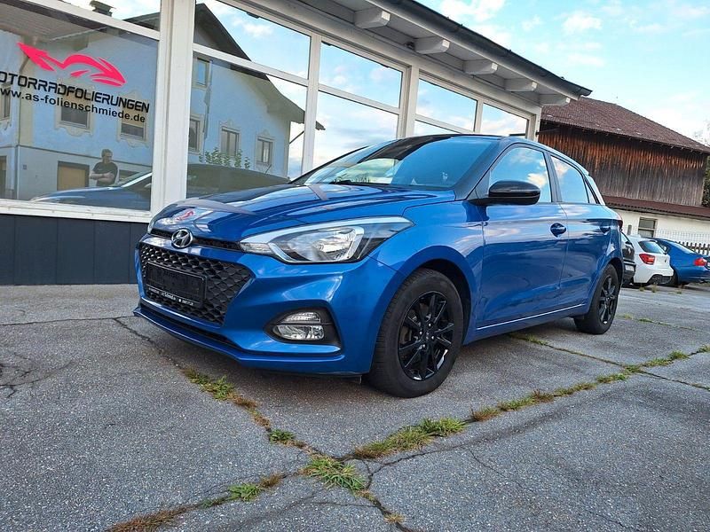 Blau Gebraucht 2020 Hyundai i20 Trend Kleinwagen | 9.999 € (Fairer Preis) - Bild 1/4