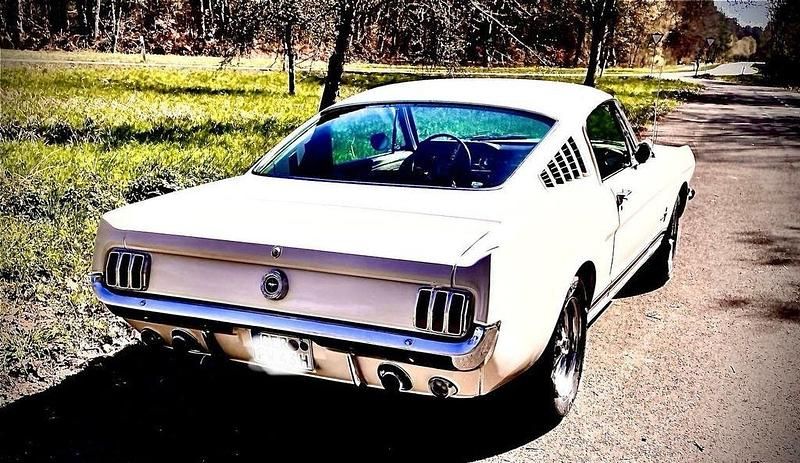 Gebraucht Ford V8 Fastback 170 PS (125 kW) 1965 Weiß Coupé