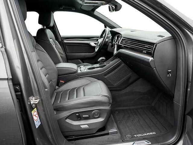 Gebraucht VW Touareg Elegance 231 PS (169 kW) 2018 Grau SUV