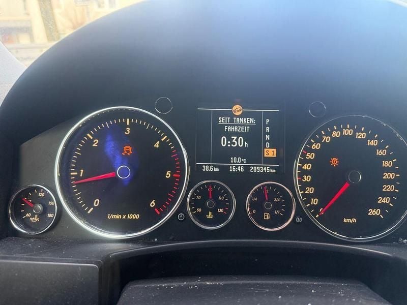 Gebraucht VW Touareg R 174 PS (127 kW) 2007 Schwarz SUV