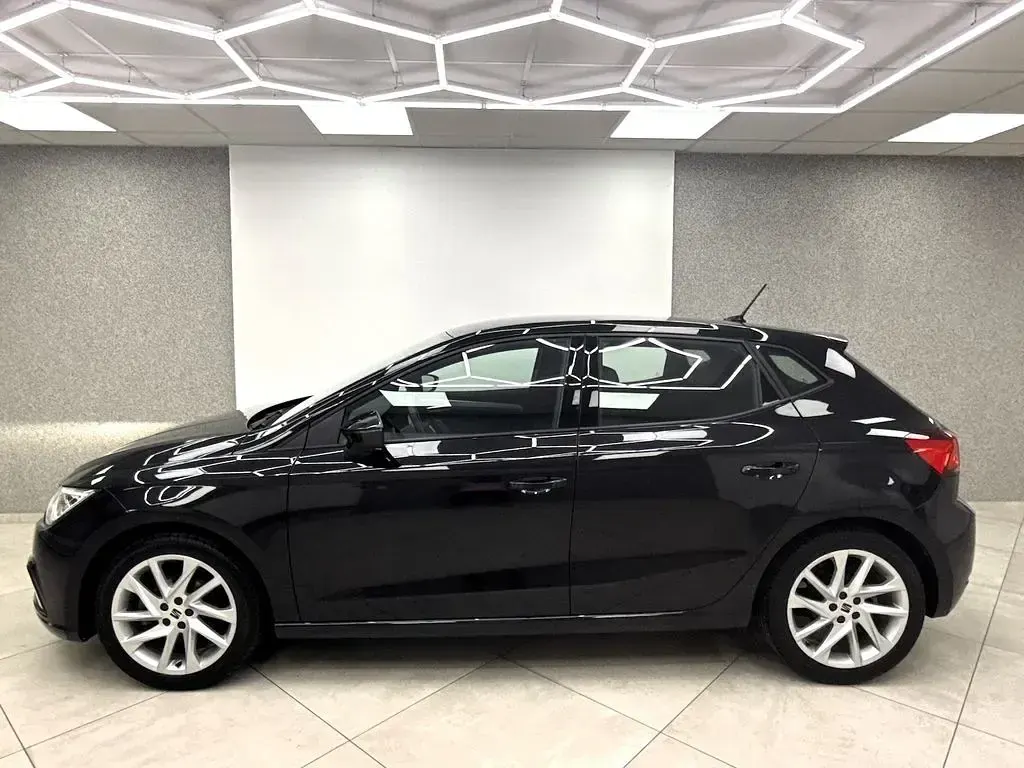 Gebraucht Seat Ibiza FR-Line 110 PS (80 kW) 2024 Mitternachtsschwarz Kleinwagen