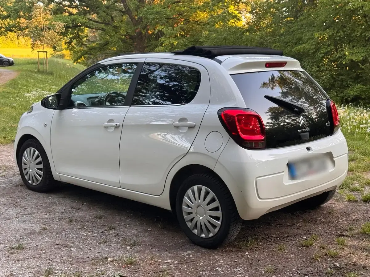 Gebraucht Citroën C1 Shine 82 PS (60 kW) 2015 Weiß Kleinwagen