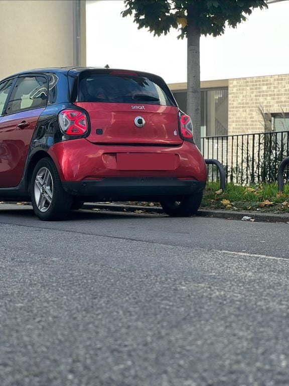 Gebraucht Smart ForFour Electric Drive 60 kW (82 PS) 2020 Rot Kleinwagen