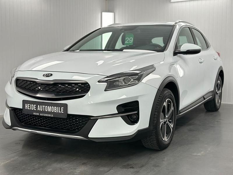 Weiß Gebraucht 2021 Kia XCeed Vision SUV | 16.990 € (Guter Preis) - Bild 1/4