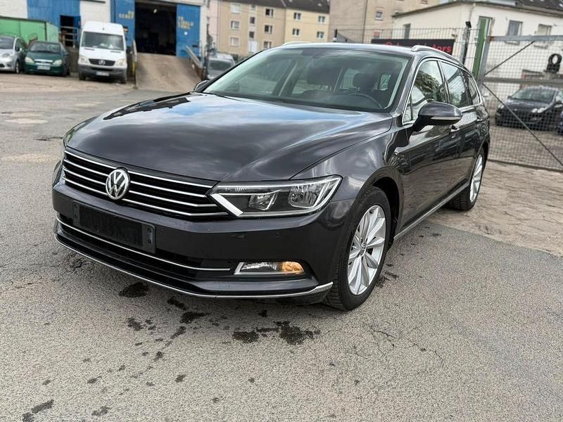 Second-hand VW Passat 120 CP (88 kW) 2019 Gri Break
