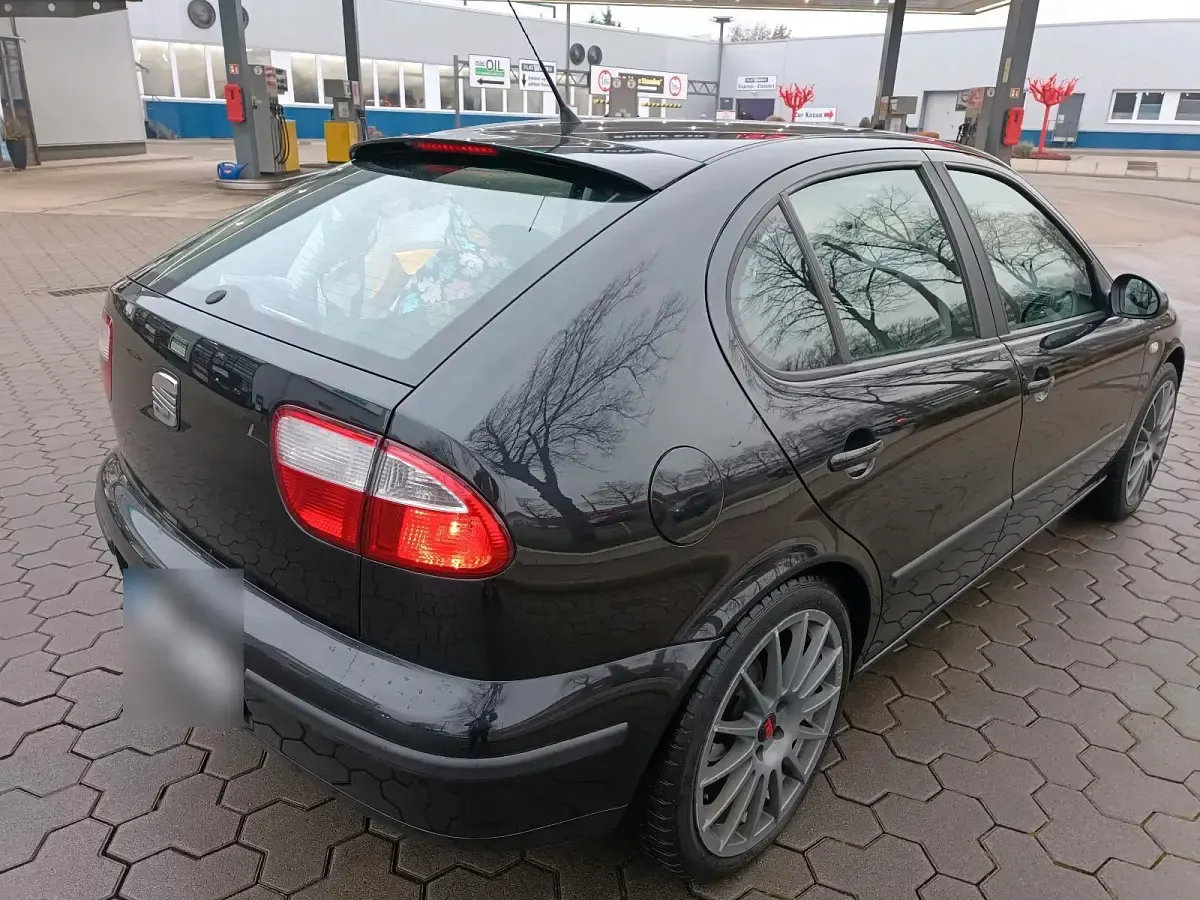 Gebraucht Seat Leon 131 PS (96 kW) 2005 Schwarz Kleinwagen