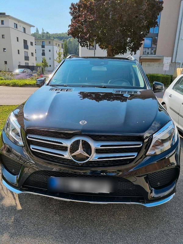 Gebraucht Mercedes GLE350 AMG line 258 PS (189 kW) 2018 Schwarz SUV