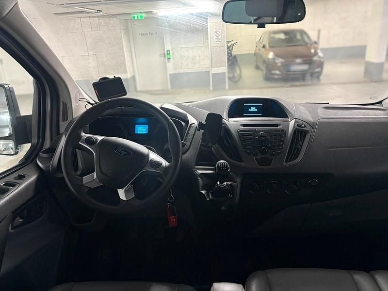 Gebraucht Ford Tourneo 101 PS (74 kW) 2015 Weiß Van / Kleinbus