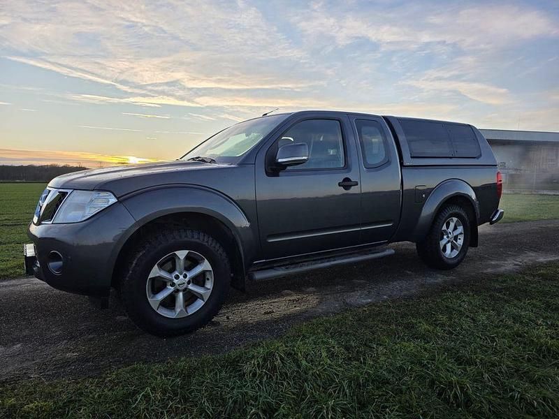 Gebraucht Nissan Navara 190 PS (139 kW) 2011 Grau Pickup