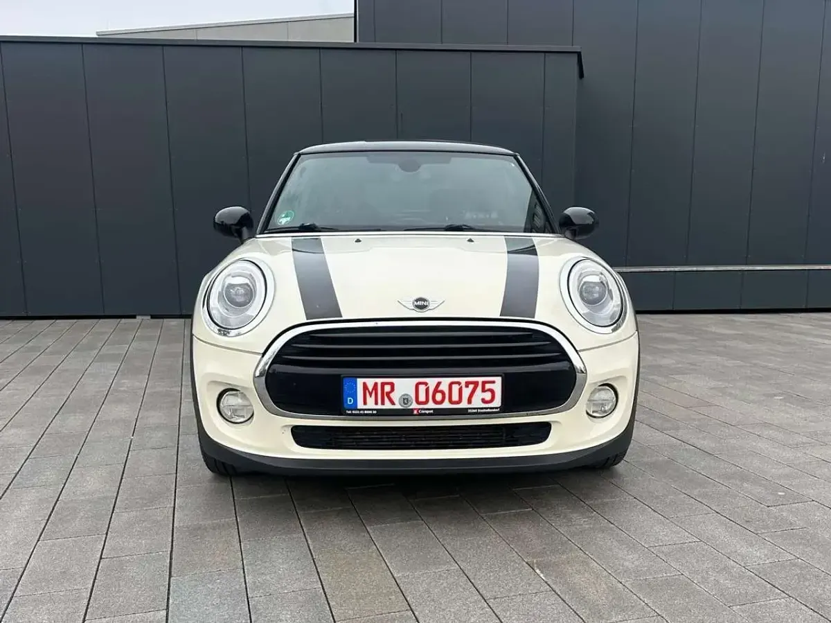 Gebraucht Mini John Cooper Works 136 PS (100 kW) 2015 Pepper white Kleinwagen