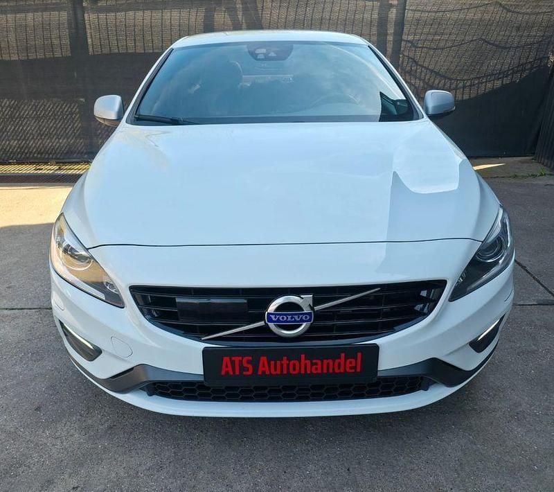 Gebraucht Volvo S60 R-Design 190 PS (139 kW) 2018 Weiß Limousine