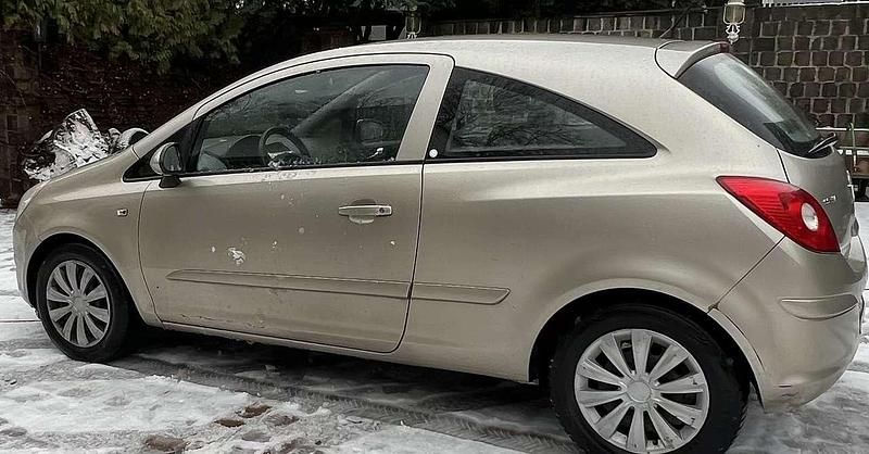Gebraucht Opel Corsa 60 PS (44 kW) 2007 Beige Limousine