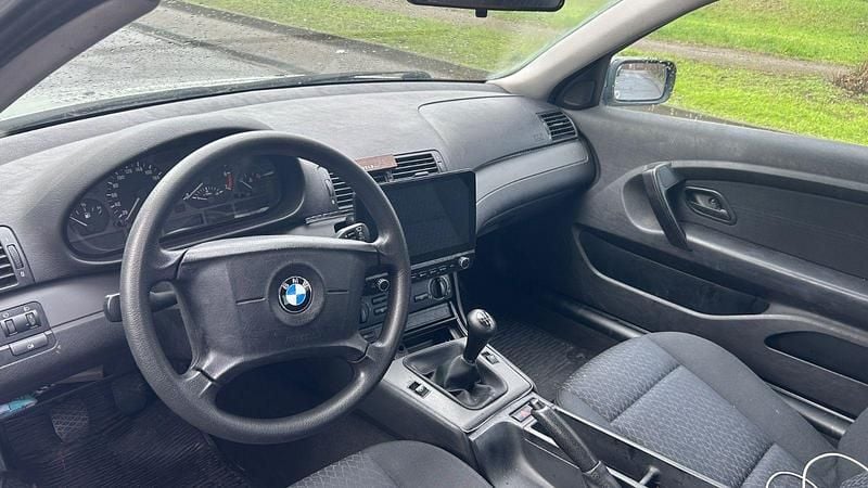 Gebraucht BMW 316 Basis 116 PS (85 kW) 2001 Silber Limousine