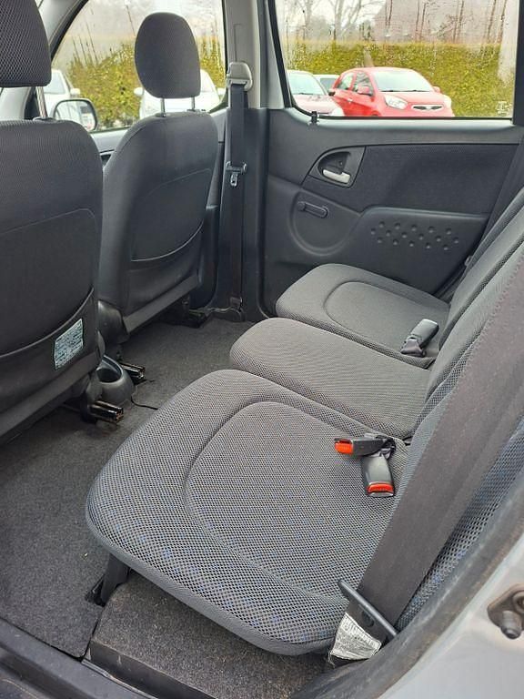 Gebraucht Toyota Yaris Verso Sol 84 PS (61 kW) 2003 Silber Van / Kleinbus