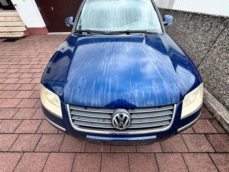 Blau Gebraucht 2004 VW Passat Kombi | 650 € (Superpreis) - Bild 1/4