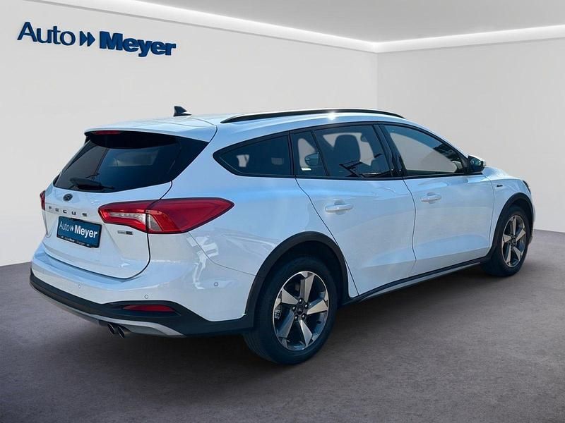 Gebraucht Ford Focus Active X 155 PS (114 kW) 2020 Weiß Kombi