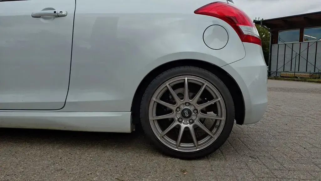 Gebraucht Suzuki Swift Sport 136 PS (100 kW) 2016 Weiß Kleinwagen