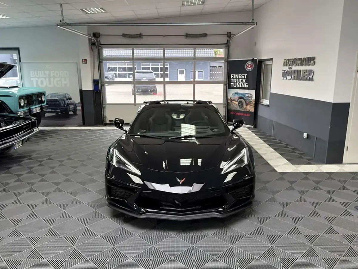 Neu Corvette C8 495 PS (364 kW) 2026 Schwarz Cabrio