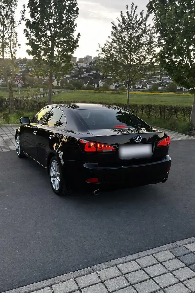 Gebraucht Lexus IS250 215 PS (158 kW) 2011 Schwarz Limousine
