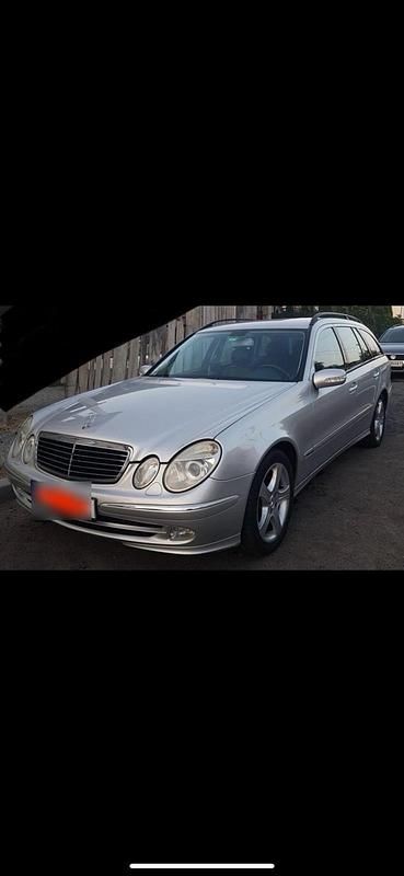 Gebraucht Mercedes E200 Avantgarde 204 PS (150 kW) 2005 Grau Kombi