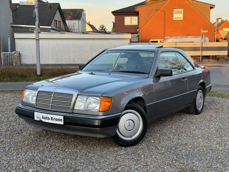 Grau Gebraucht 1989 Mercedes 230 Coupé | 8.497 € - Bild 1/4