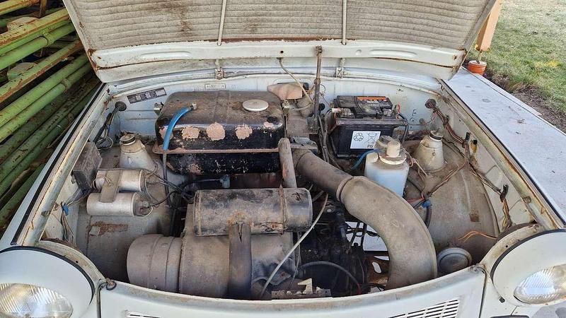 Gebraucht Trabant 601 26 PS (19 kW) 1990 Hellblau Kleinwagen