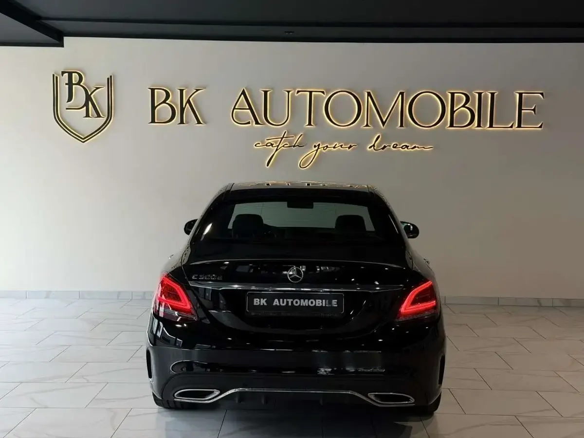 Gebraucht Mercedes C300 AMG 245 PS (180 kW) 2019 Schwarz Limousine