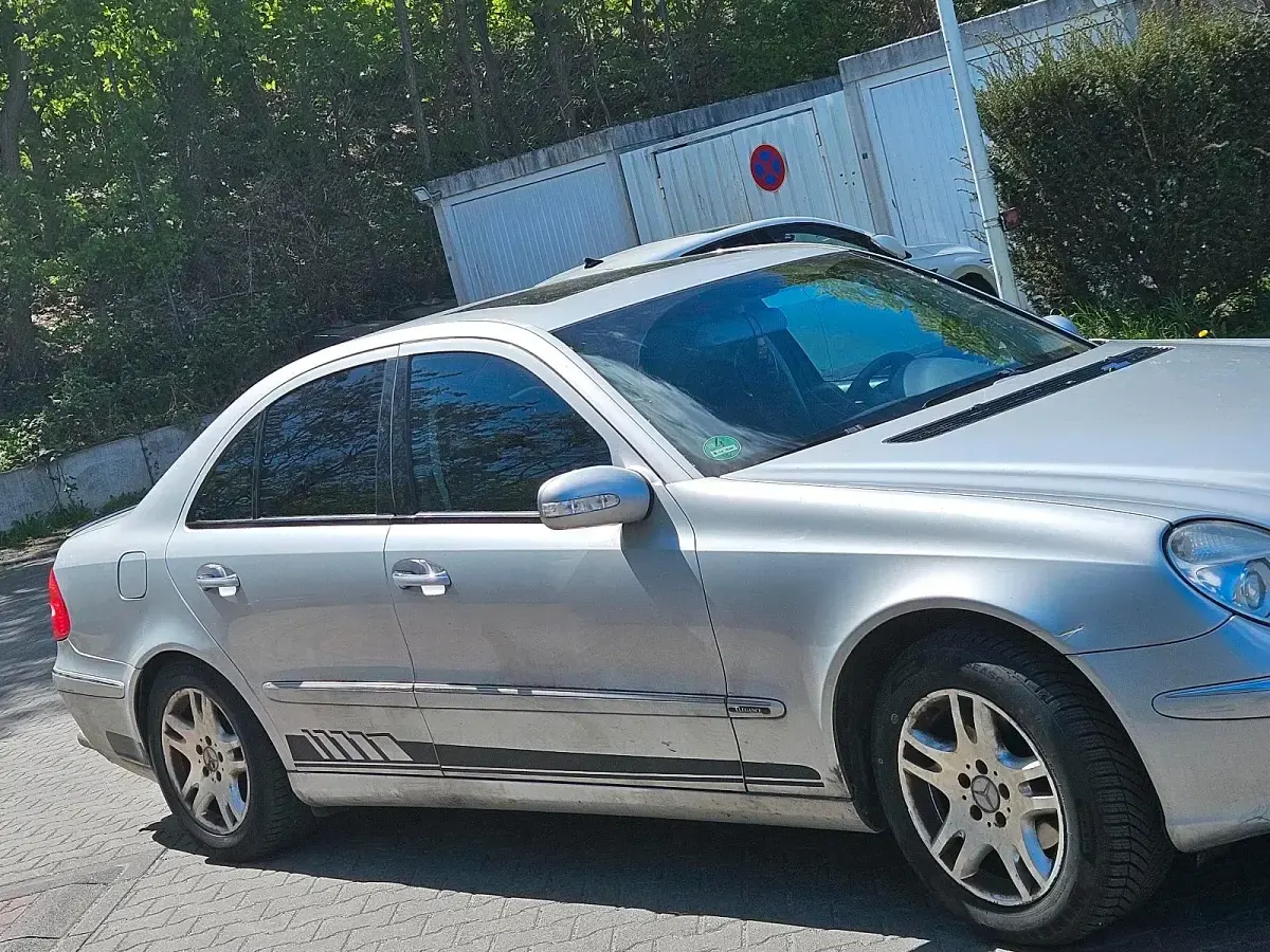Gebraucht Mercedes 240 177 PS (130 kW) 2003 Silber Limousine